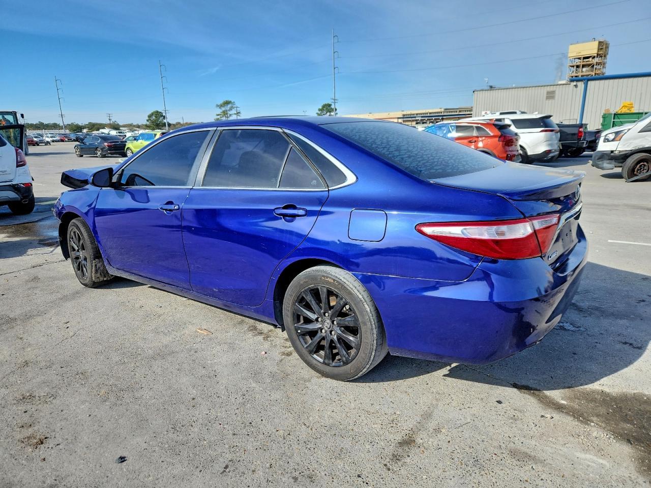2016 Toyota Camry Le - Image 2