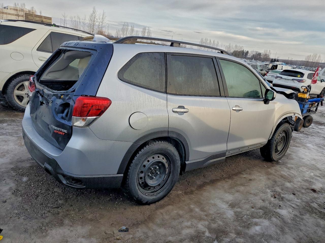 2020 Subaru Forester Premium - Фото 3