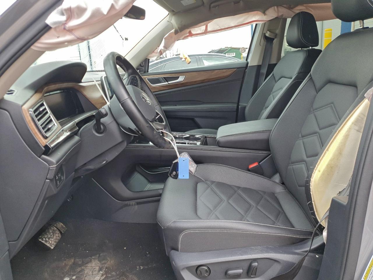 2025 Volkswagen Atlas 2.0T Se Technology - Image 7