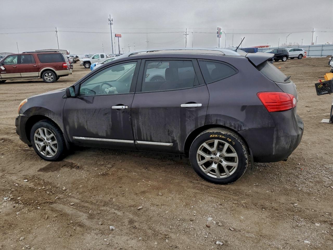 2012 Nissan Rogue S - Image 2