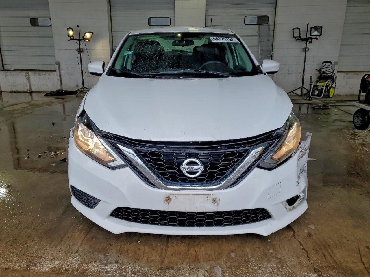 2017 Nissan Sentra S - Фото 5