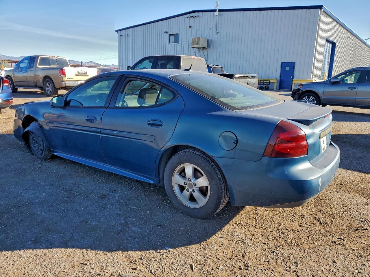 2008 Pontiac Grand Prix - Фото 2