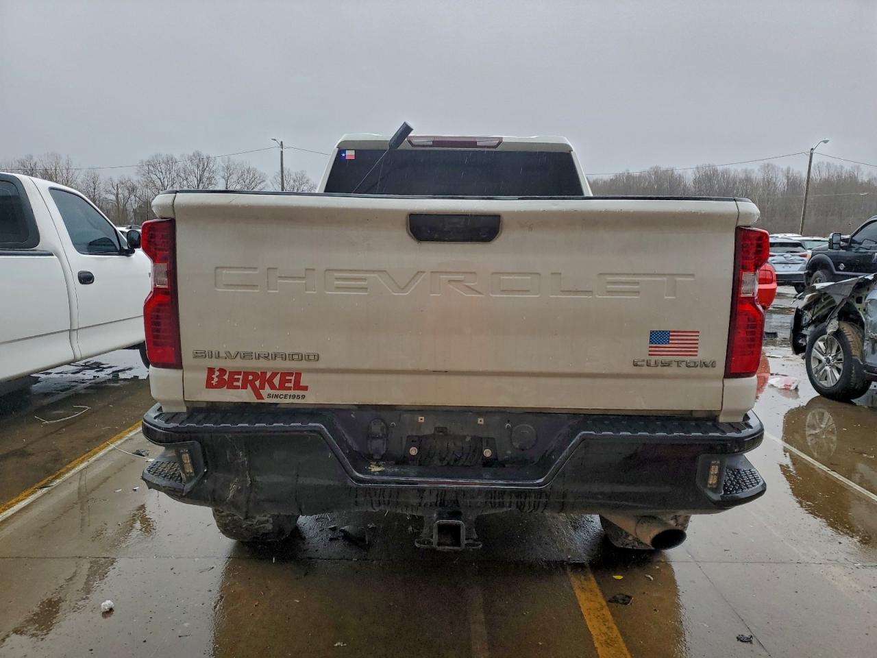 2022 Chevrolet Silverado K2500 Custom - Фото 6