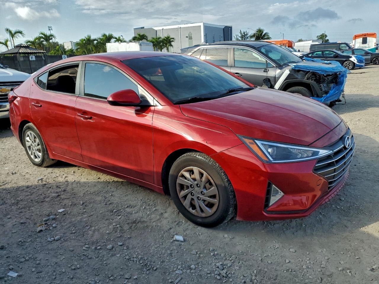 2020 Hyundai Elantra Se - Фото 4