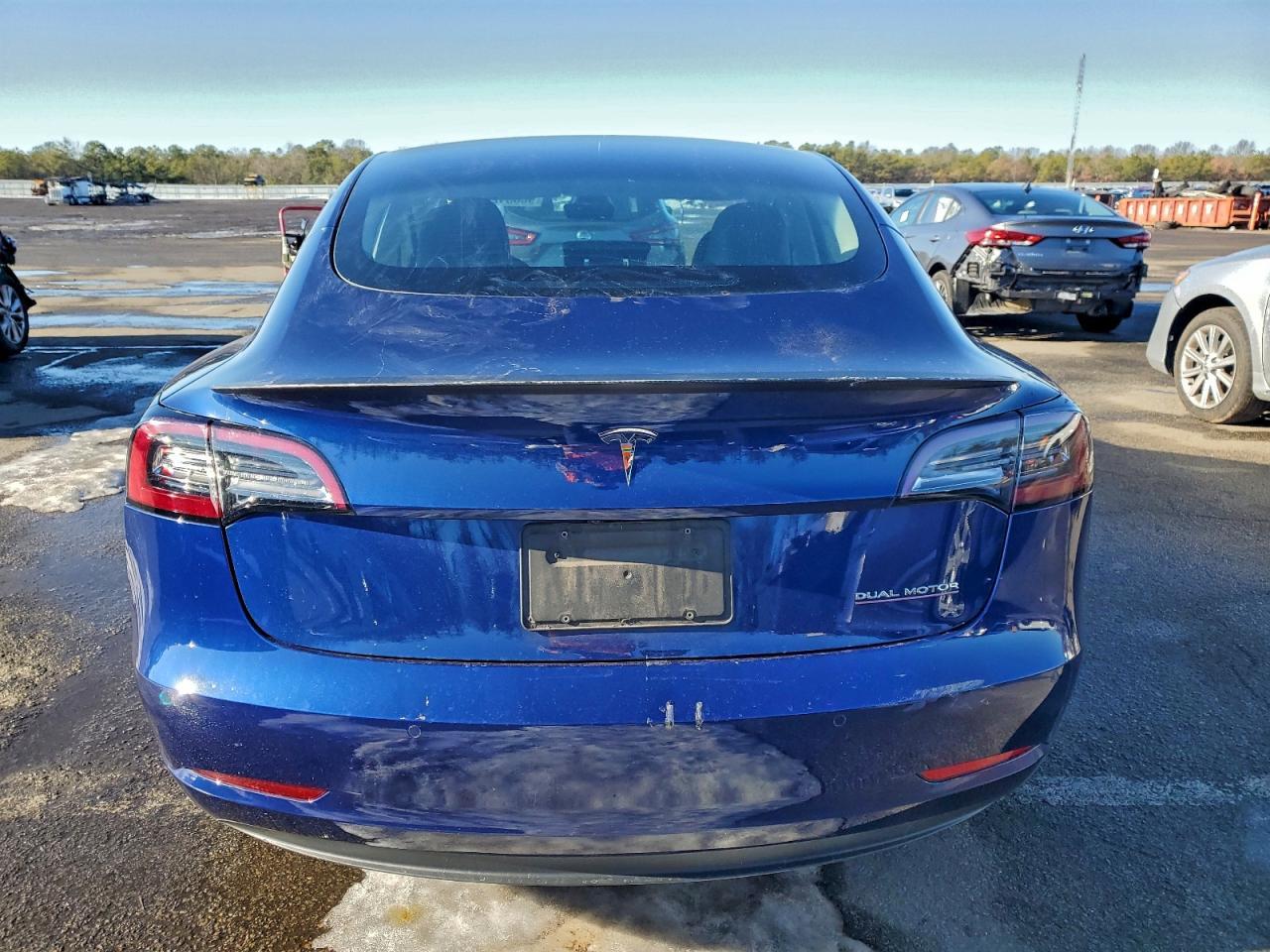 2022 Tesla Model 3 - Фото 6