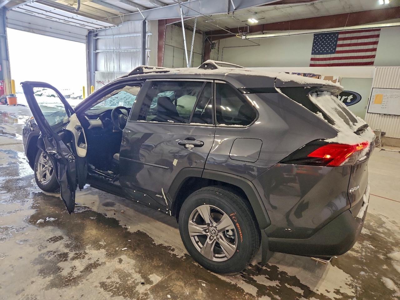 2025 Toyota Rav4 Xle - Image 2