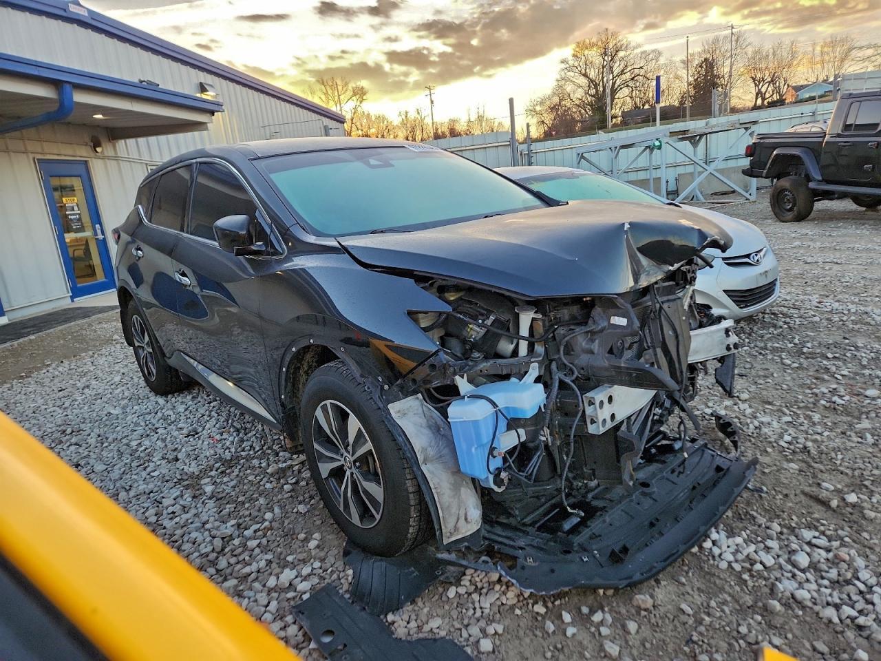 2022 Nissan Murano S - Фото 4