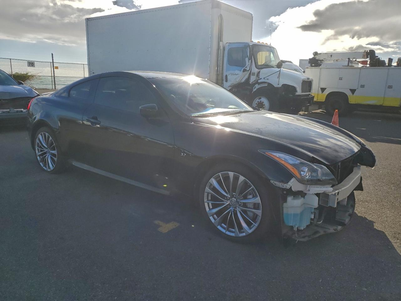 2015 Infiniti Q60 - Image 4