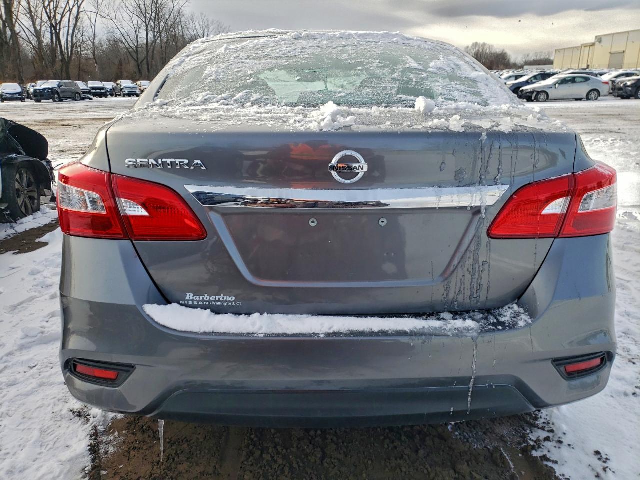2016 Nissan Sentra S - Фото 6