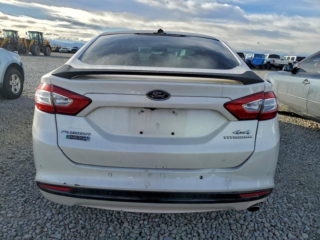 2013 Ford Fusion Titanium Phev - Image 6