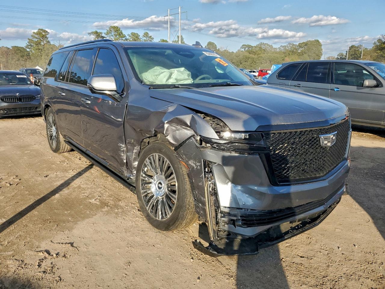 2022 Cadillac Escalade Esv Sport Platinum - Image 4