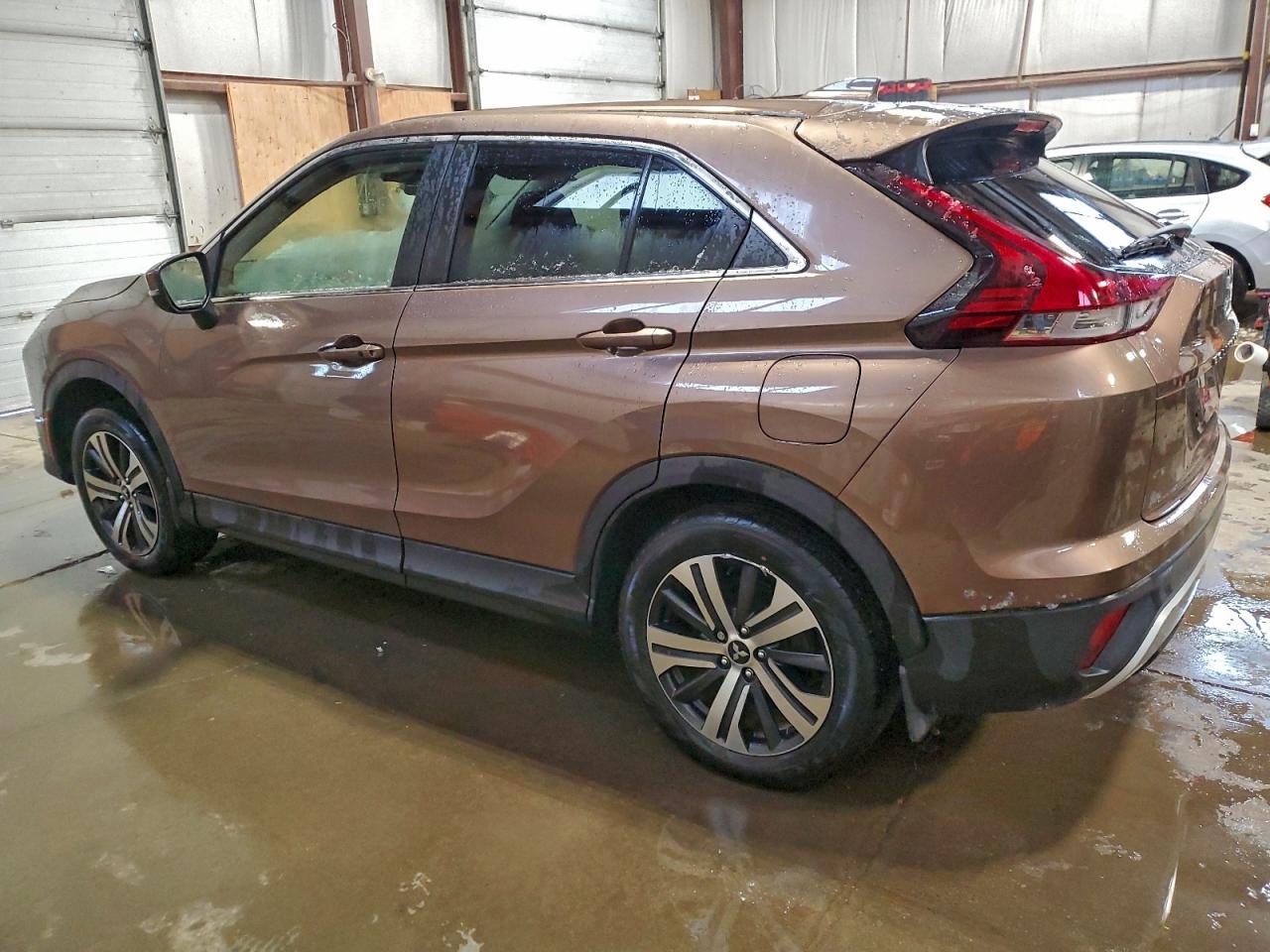 2022 Mitsubishi Eclipse Cross Le - Фото 2