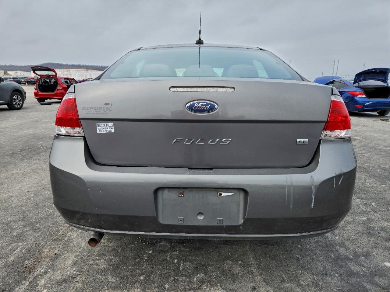 2011 Ford Focus Se - Image 6