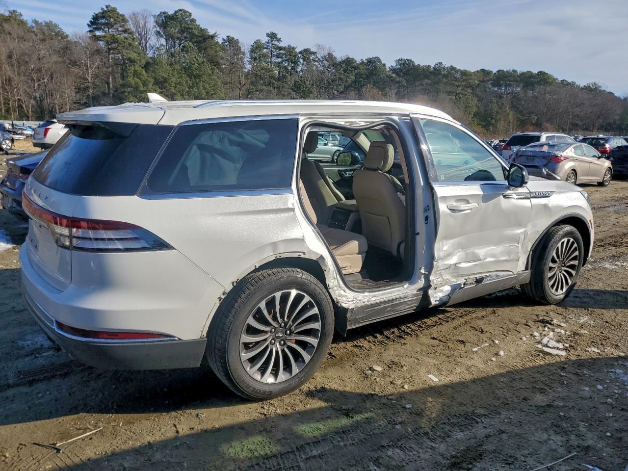 2020 Lincoln Aviator Reserve - Image 3