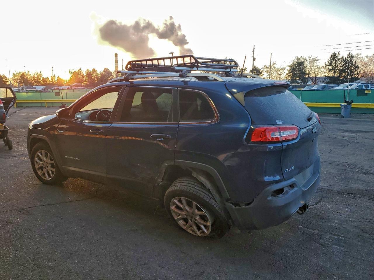 2018 Jeep Cherokee Latitude - Image 2