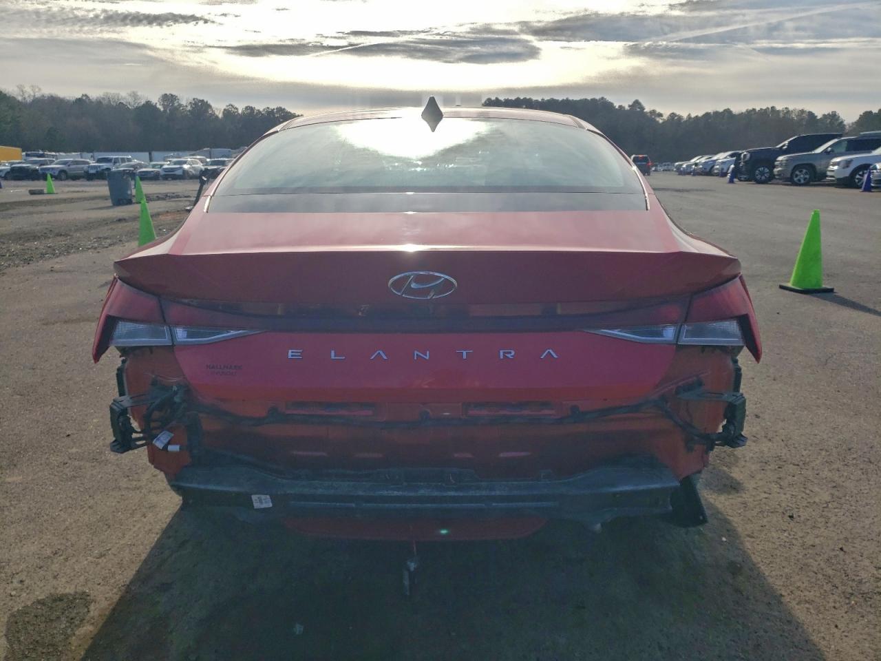 2023 Hyundai Elantra Sel - Фото 6