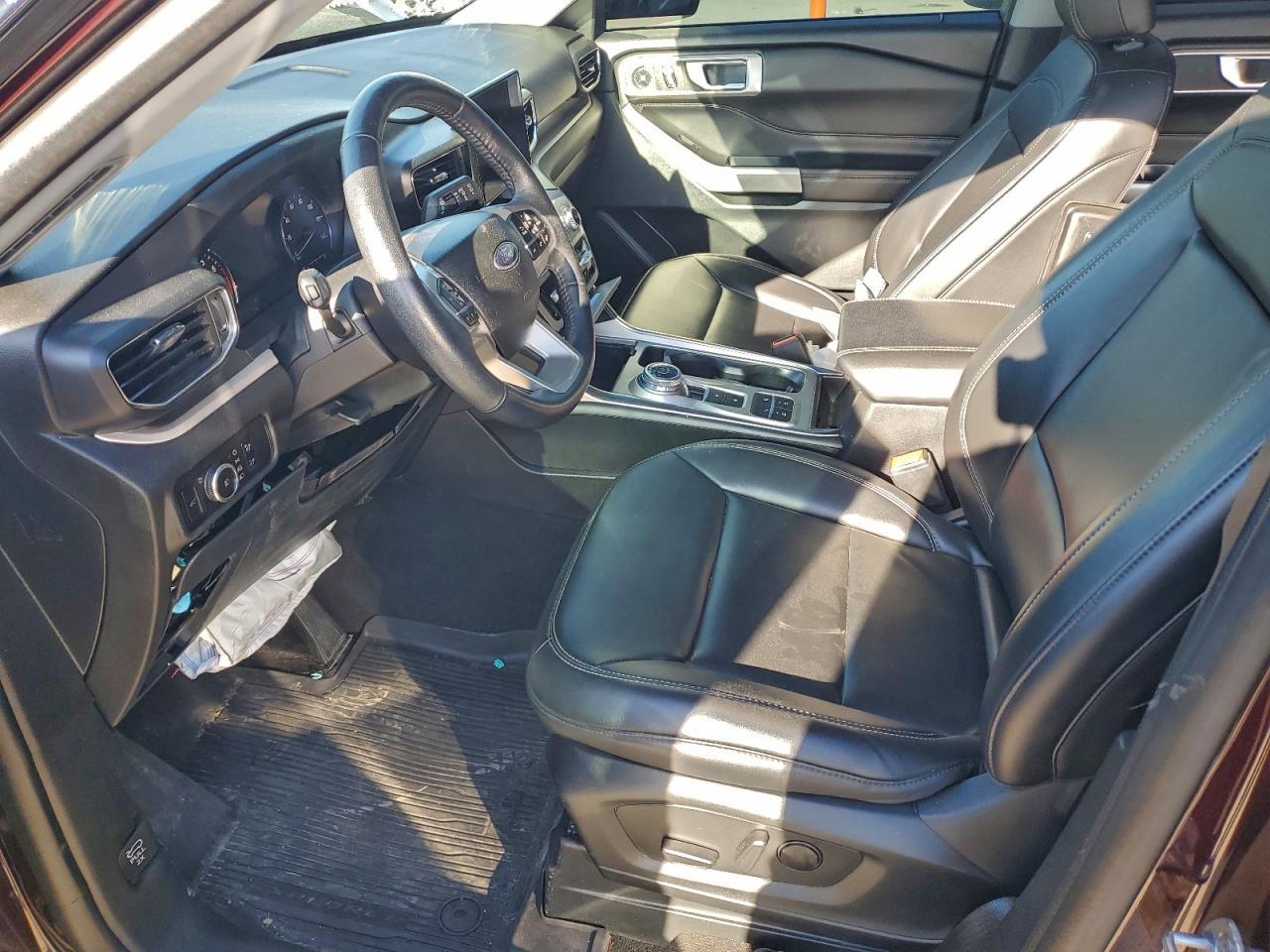 2023 Ford Explorer Xlt - Image 7