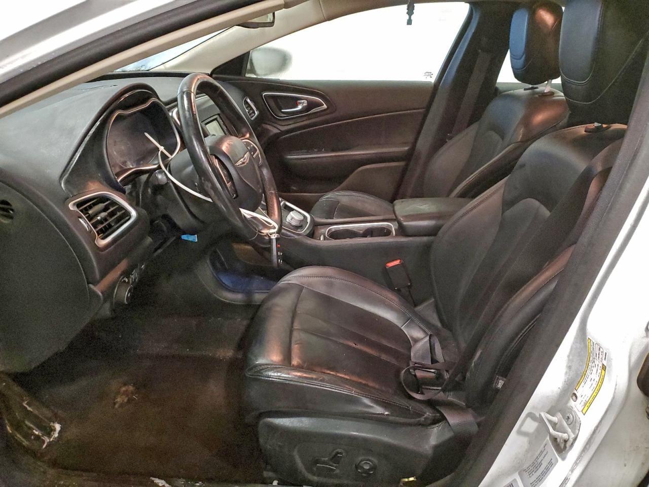 2015 Chrysler 200 C - Фото 7