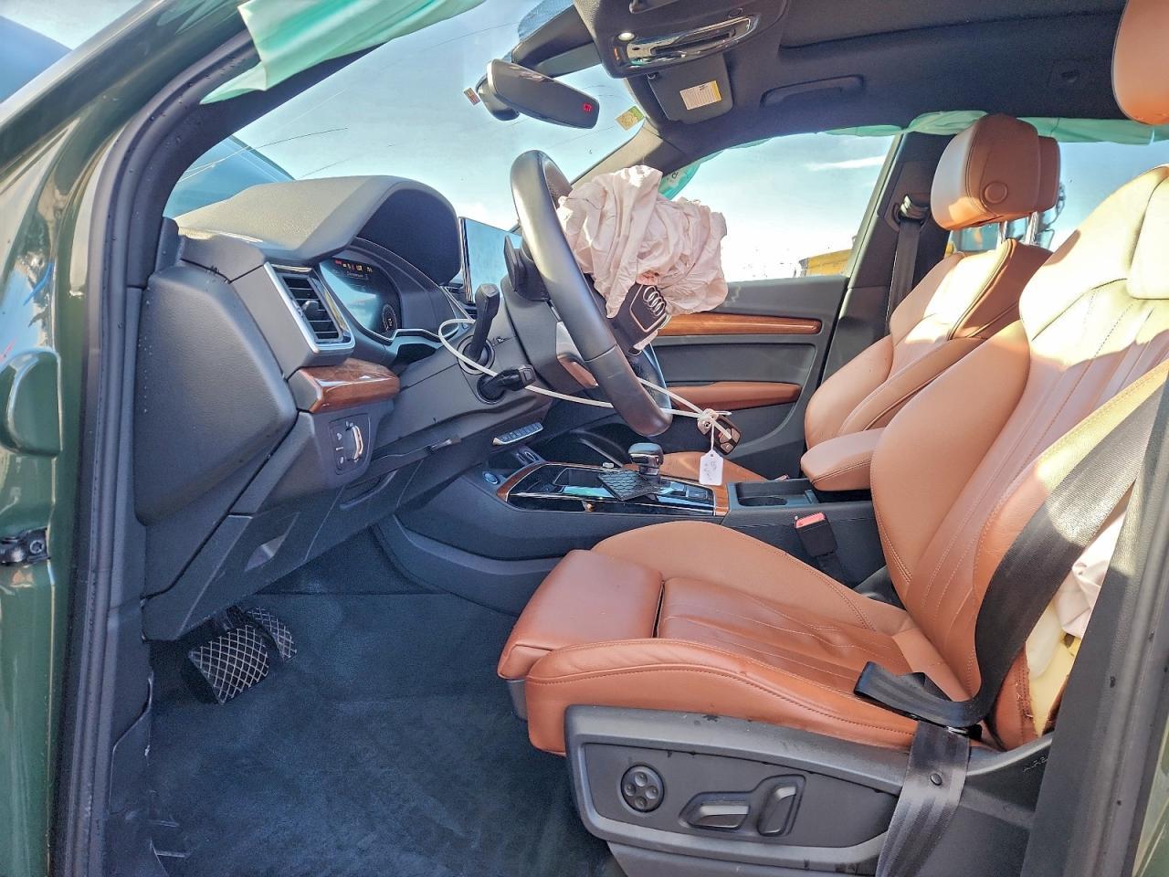 2023 Audi Q5 E Premium 55 - Image 7