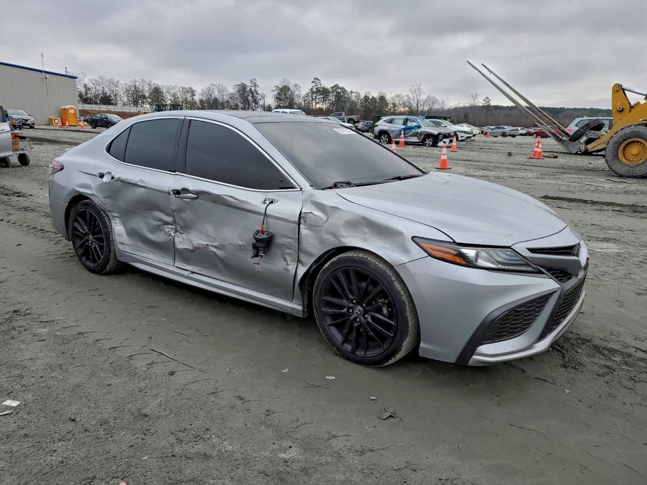 2022 Toyota Camry Xse - Фото 4
