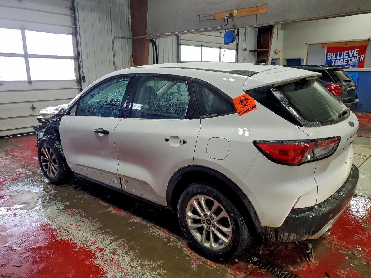 2020 Ford Escape S - Фото 2