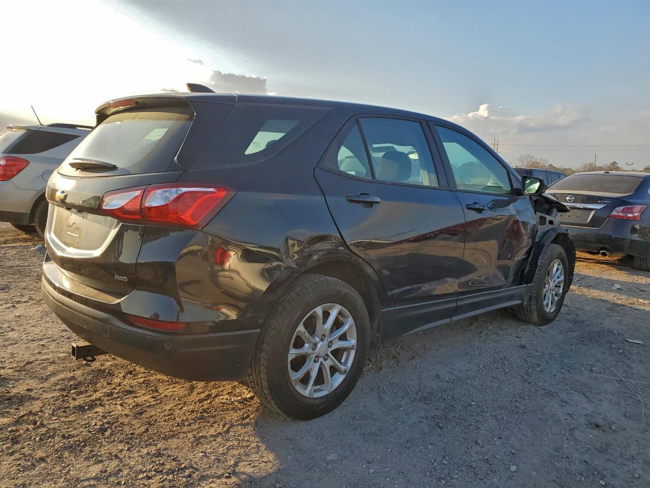 2020 Chevrolet Equinox - Image 3