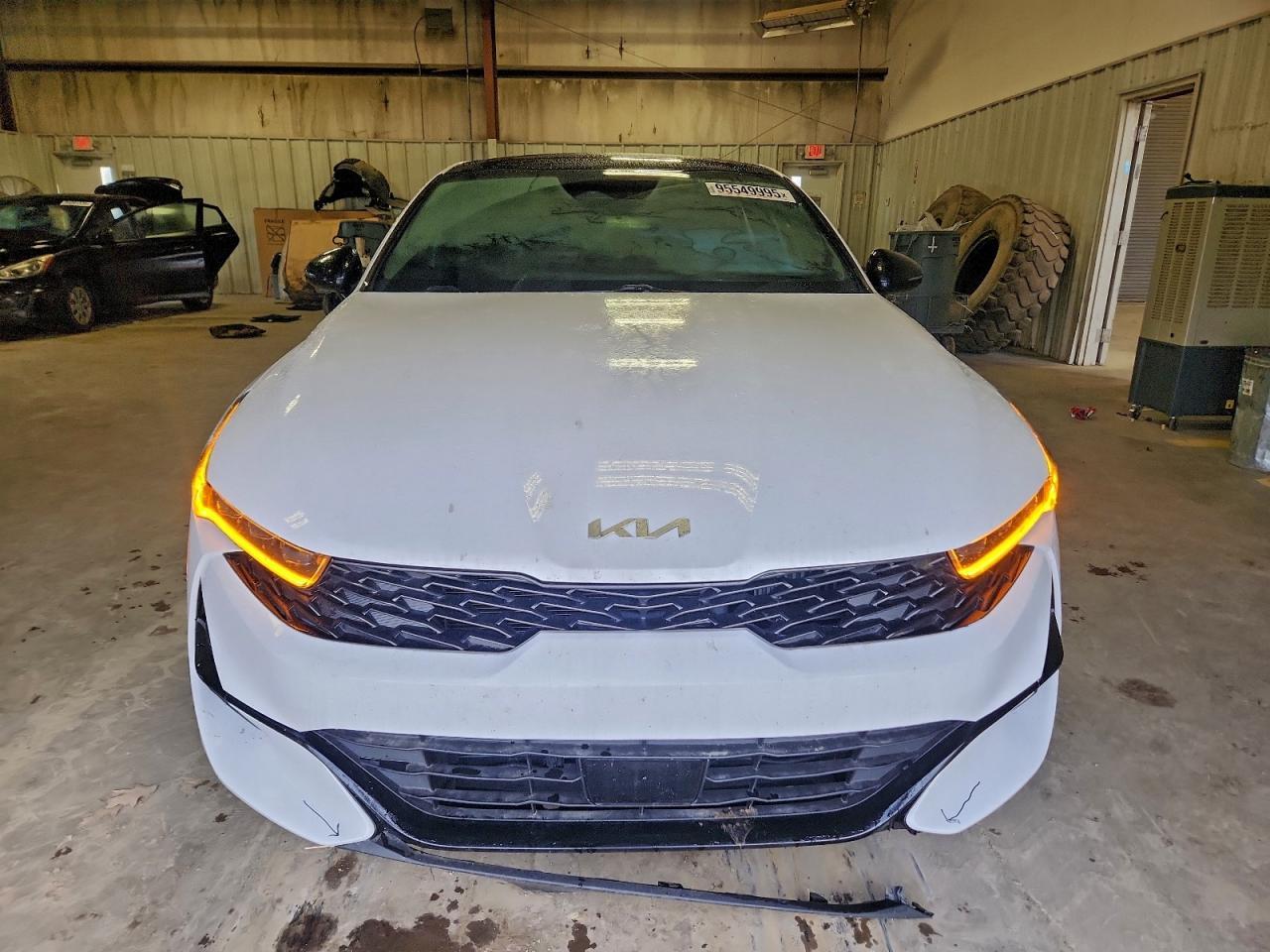 2024 Kia K5 Gt Line - Image 5