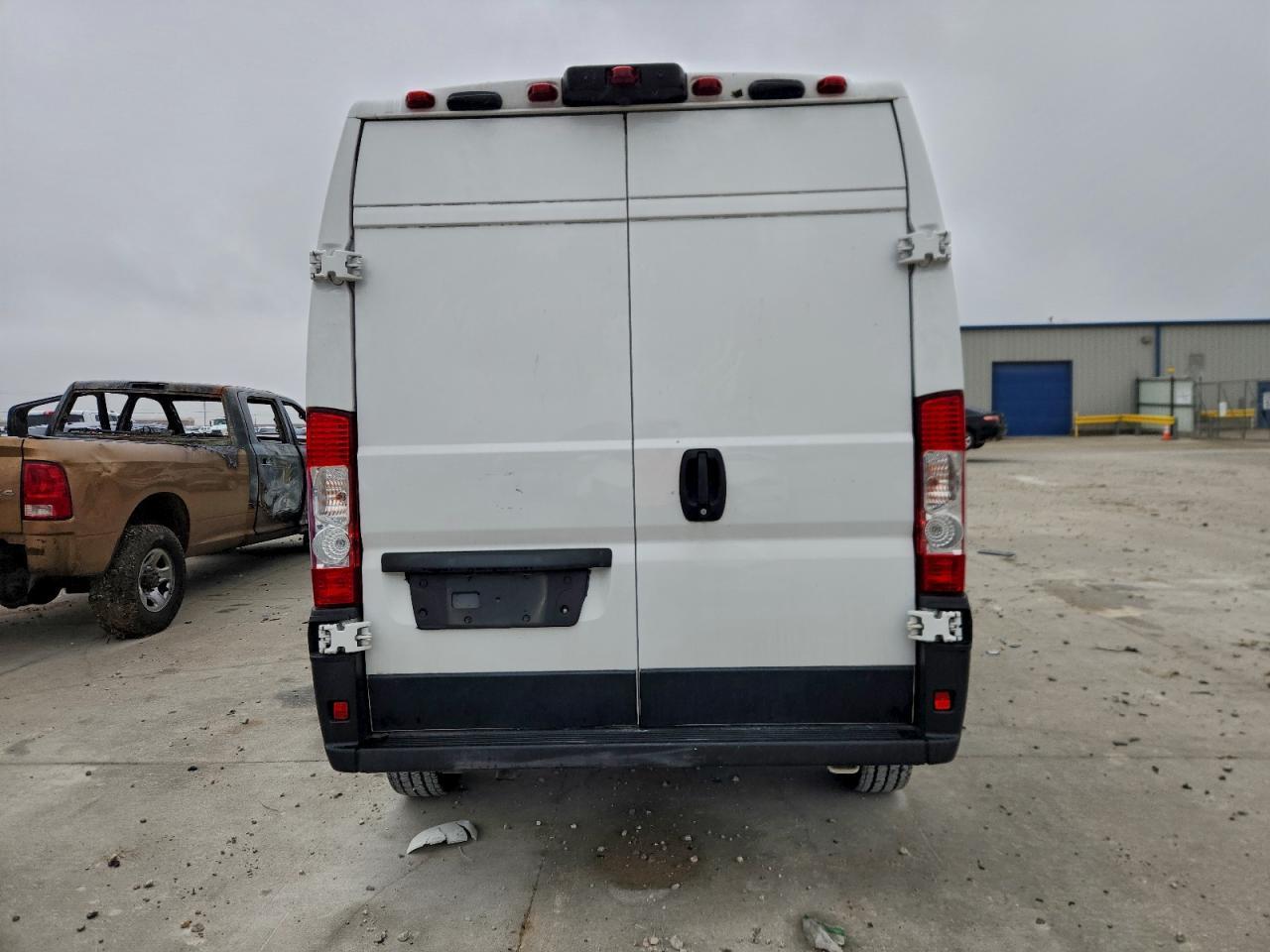 2021 Ram Promaster 2500 Delivery Van - Фото 6