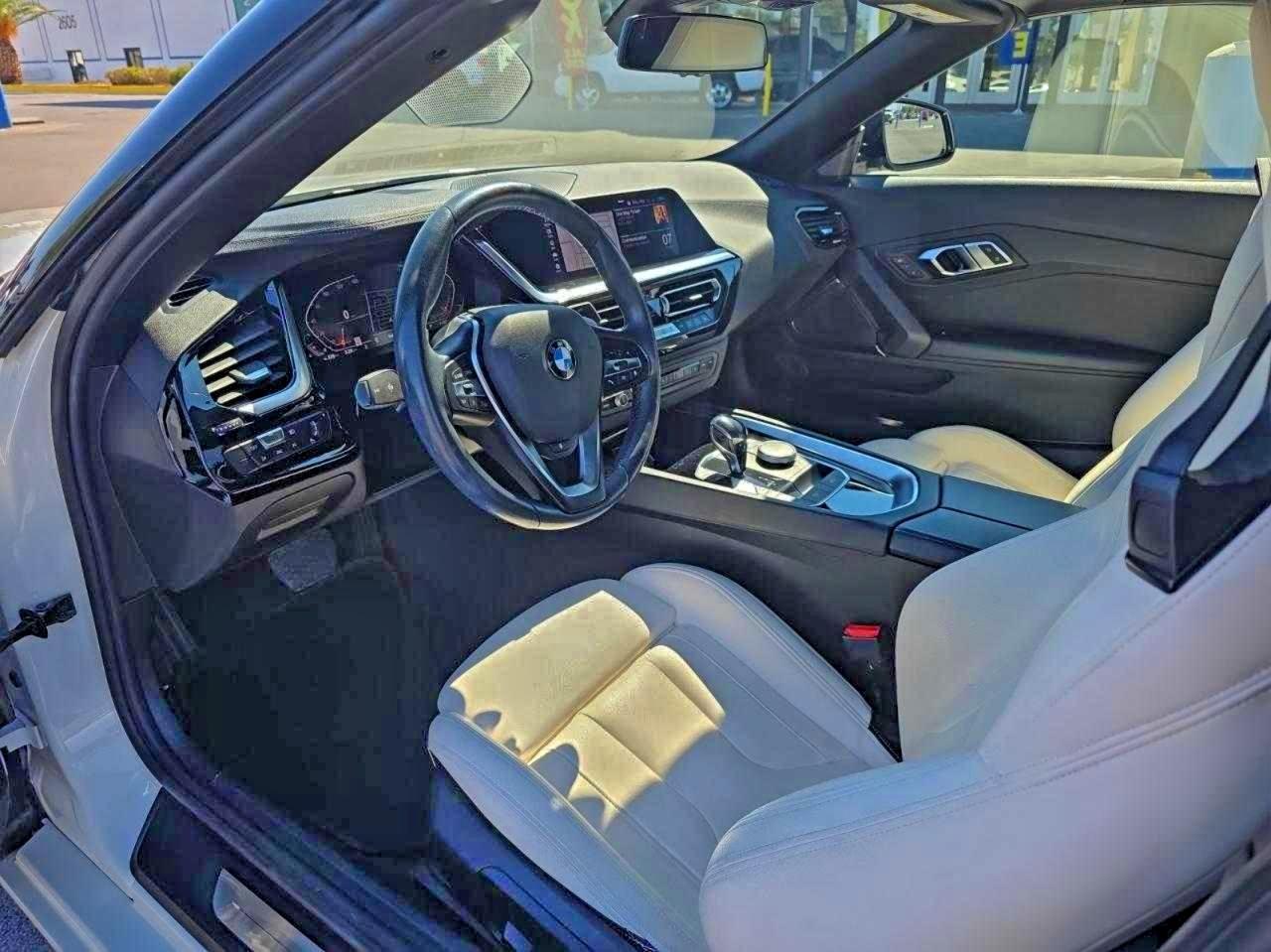 2020 BMW Z4 Sdrive30I - Фото 6