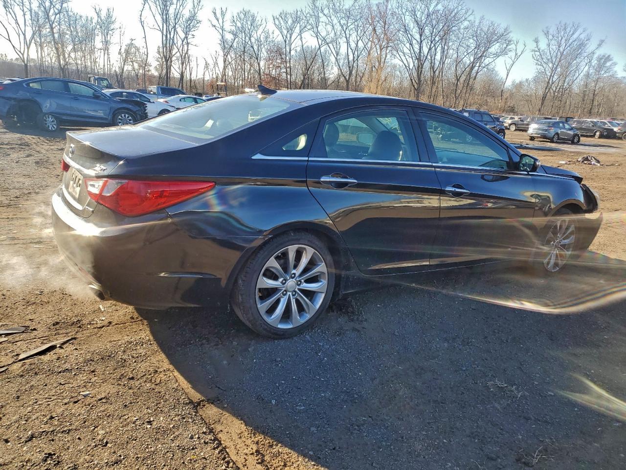 2012 Hyundai Sonata Limited 2.0T - Image 3