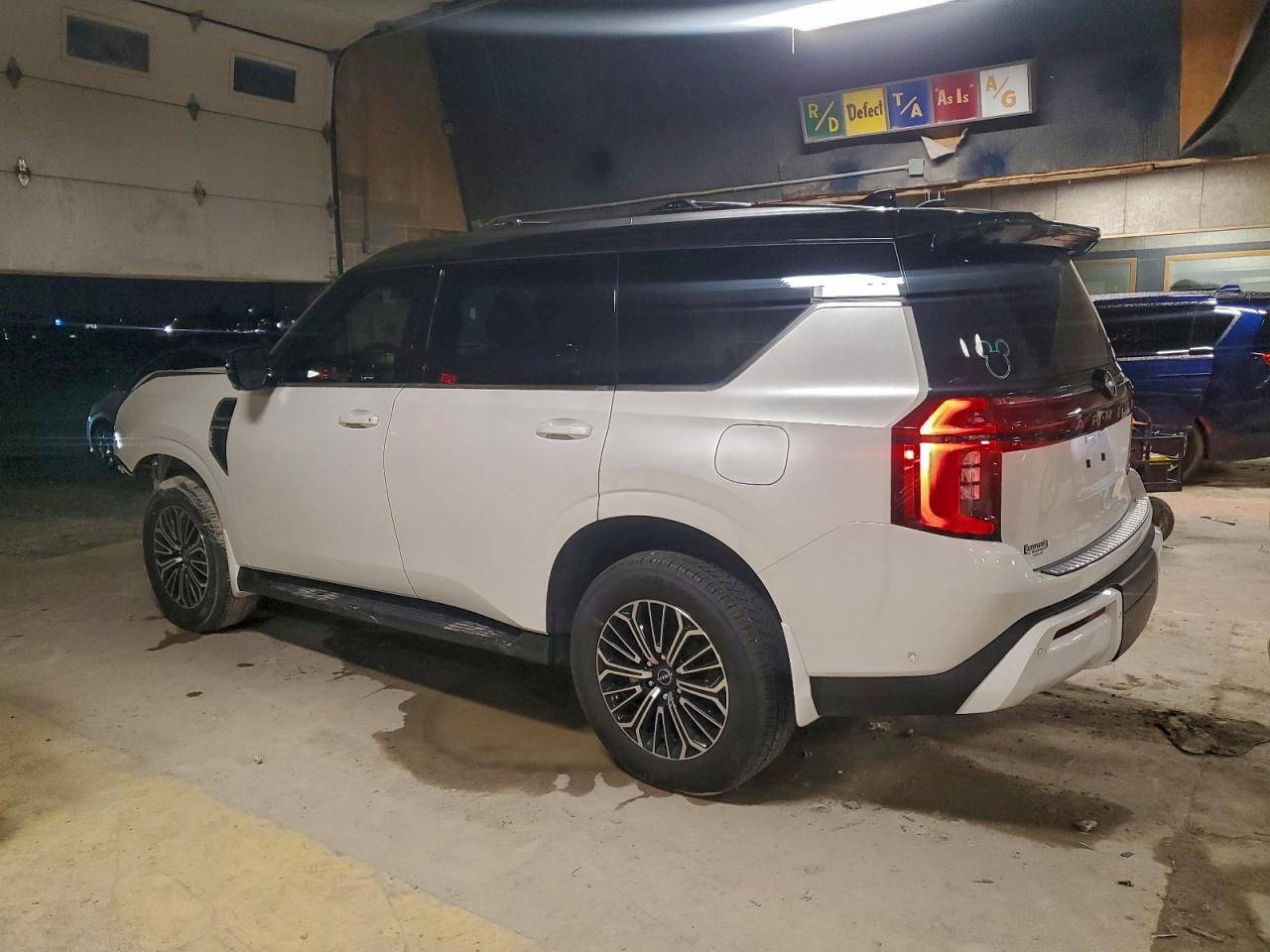 2025 Nissan Armada Platinum - Фото 2