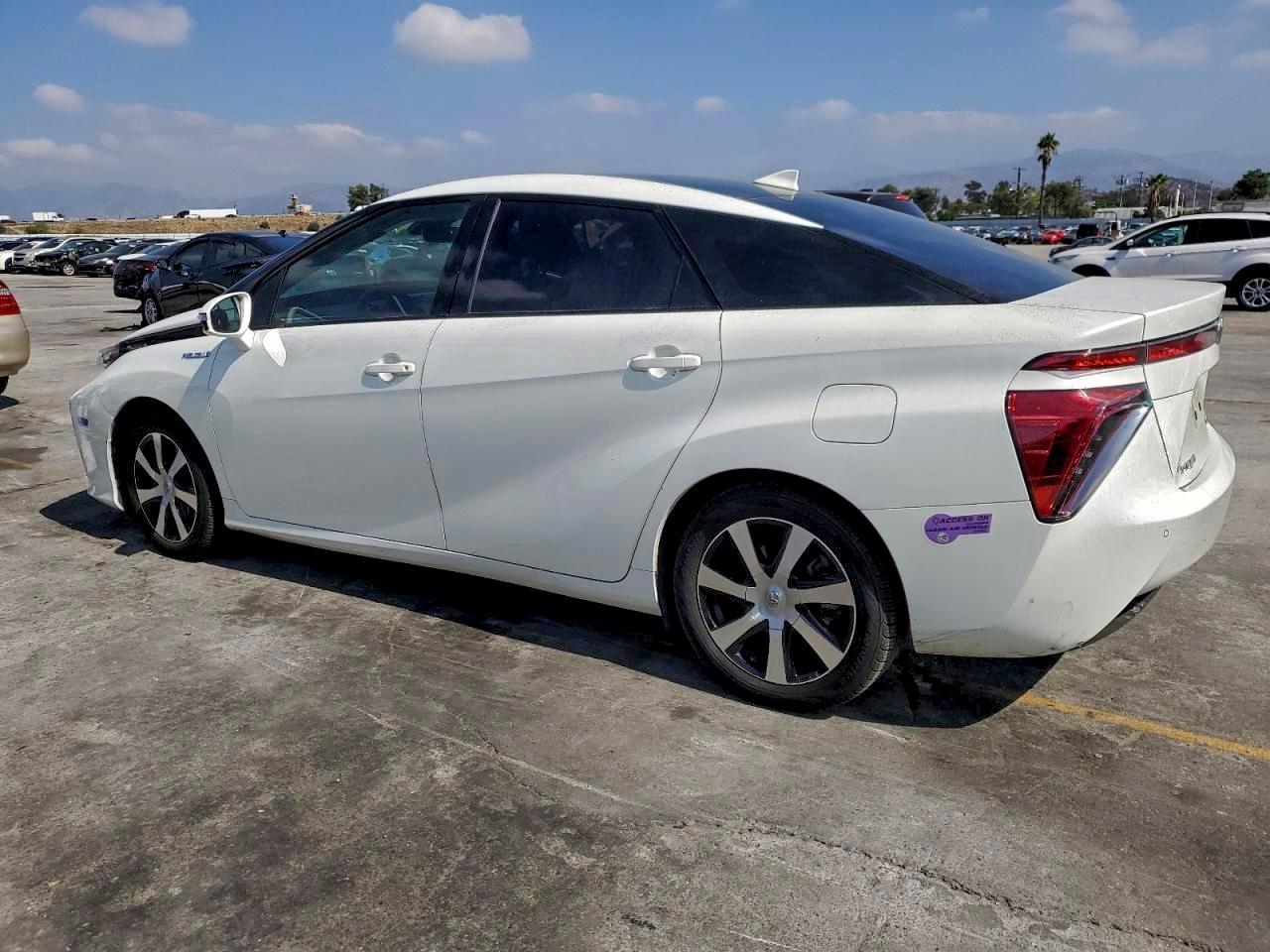 2019 Toyota Mirai - Image 2