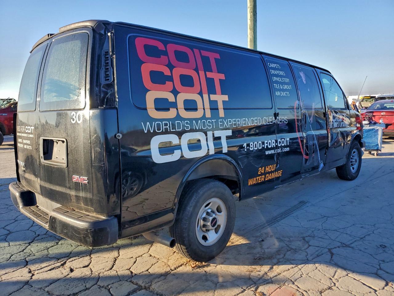 2012 GMC Savana G3500 Utility / Service Van - Image 3