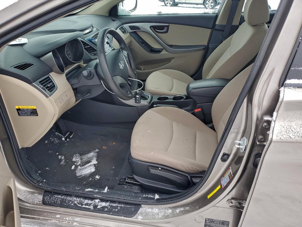 2015 Hyundai Elantra - Image 7