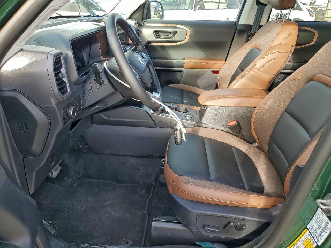 2025 Ford Bronco Sport Outer Banks - Фото 7