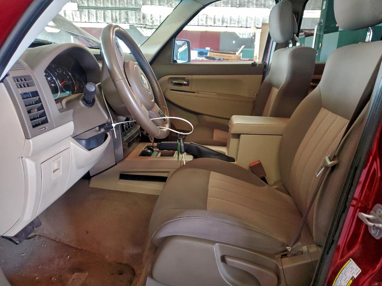 2011 Jeep Liberty Sport - Фото 7