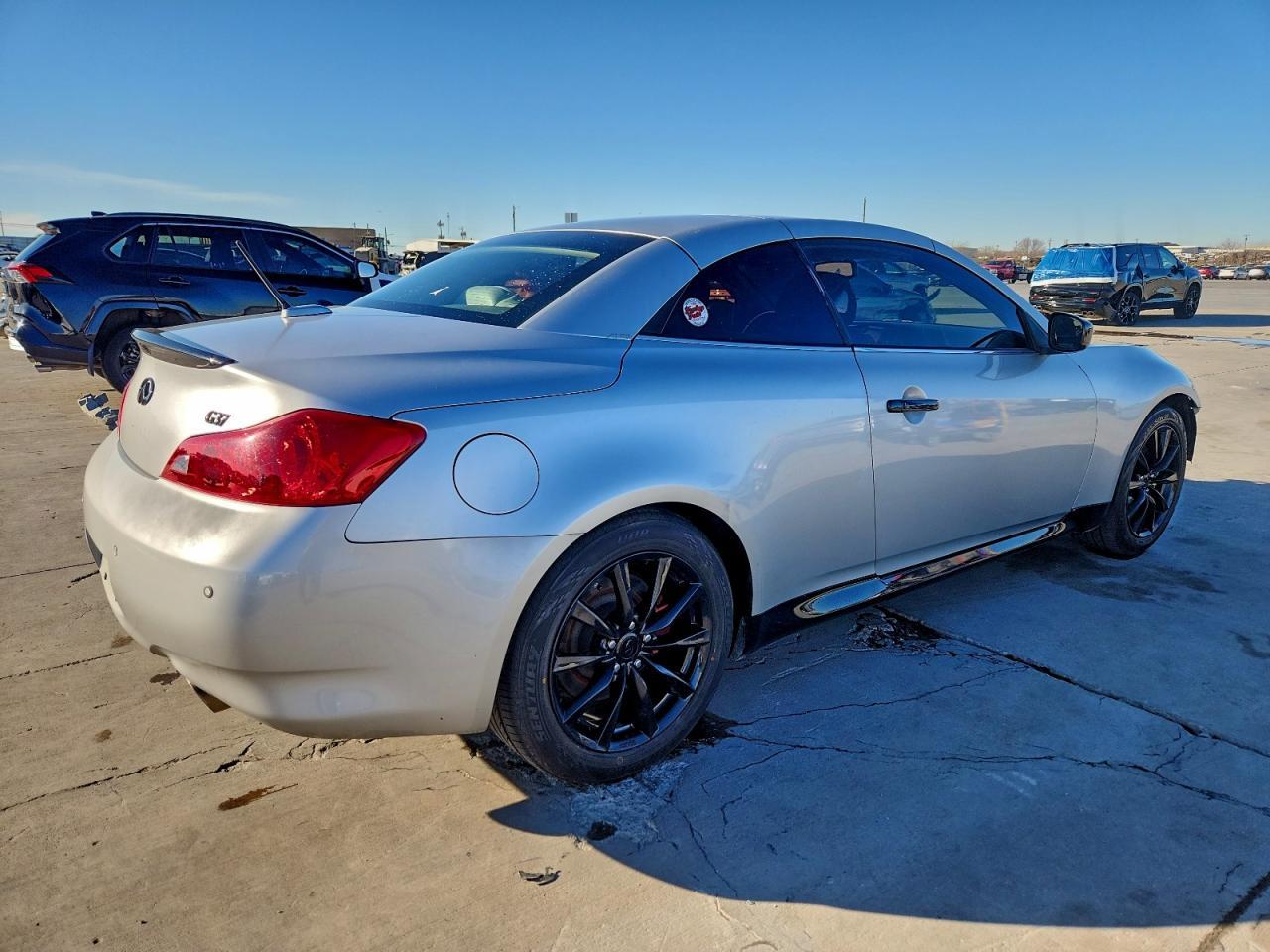 2012 Infiniti G37 Base - Фото 3