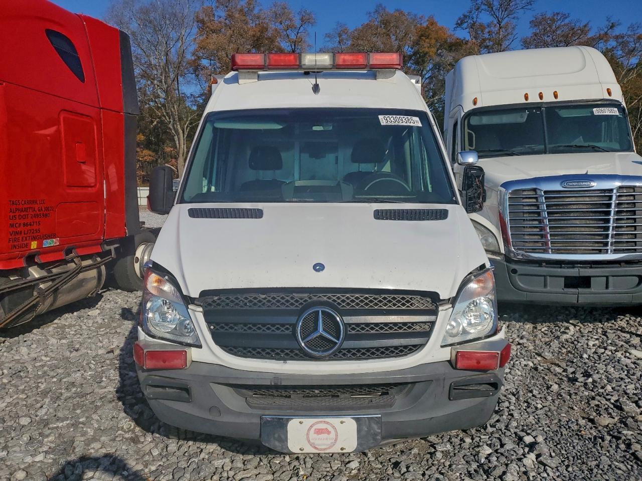2012 Mercedes Benz Sprinter 2500 Ambulance - Фото 5
