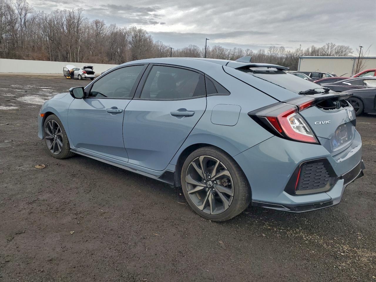 2019 Honda Civic Sport Touring - Фото 2