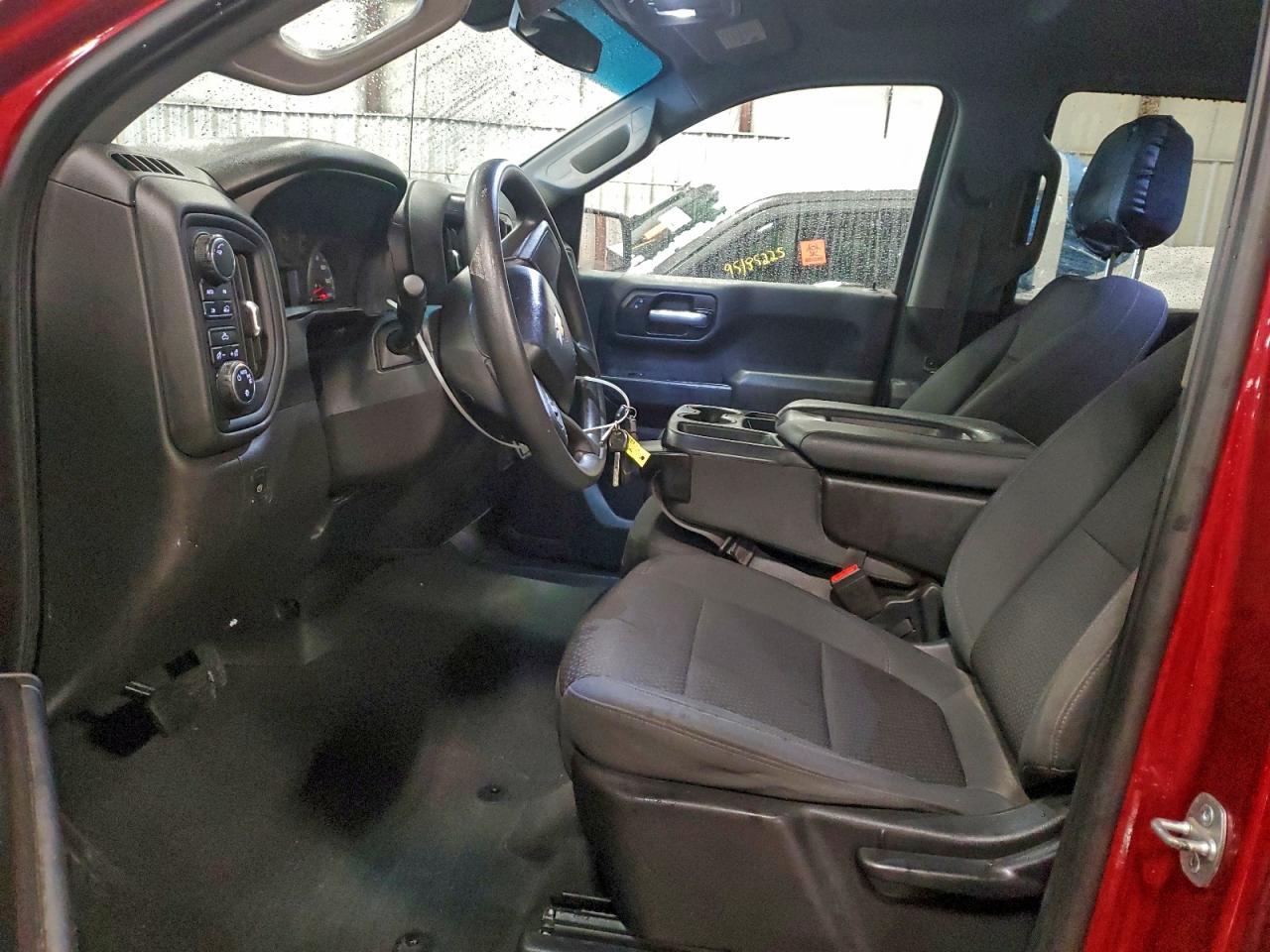 2021 Chevrolet Silverado K1500 Custom - Фото 7