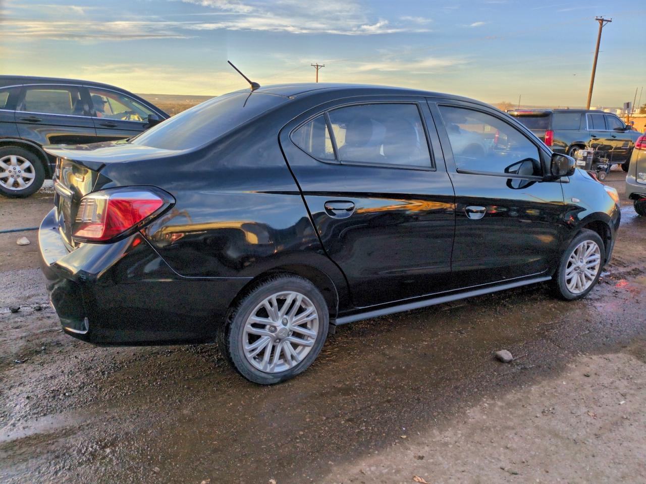 2024 Mitsubishi Mirage G4 Es - Image 3