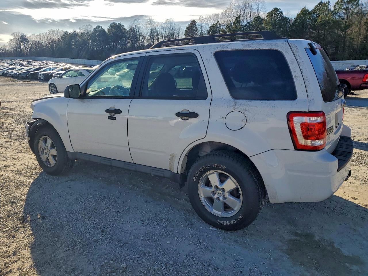 2010 Ford Escape Xlt - Фото 2