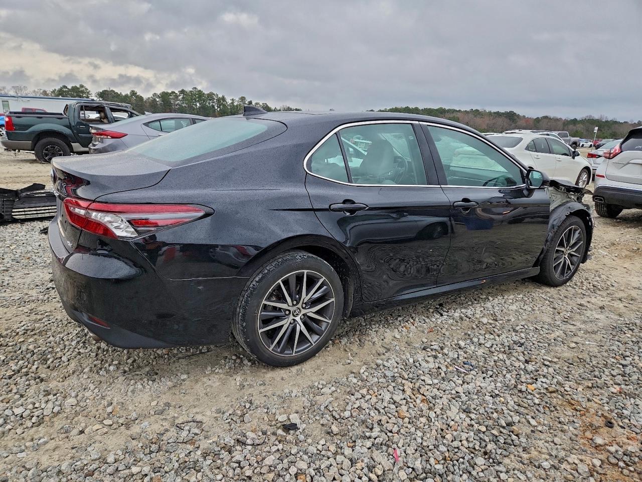 2024 Toyota Camry Xle - Image 3