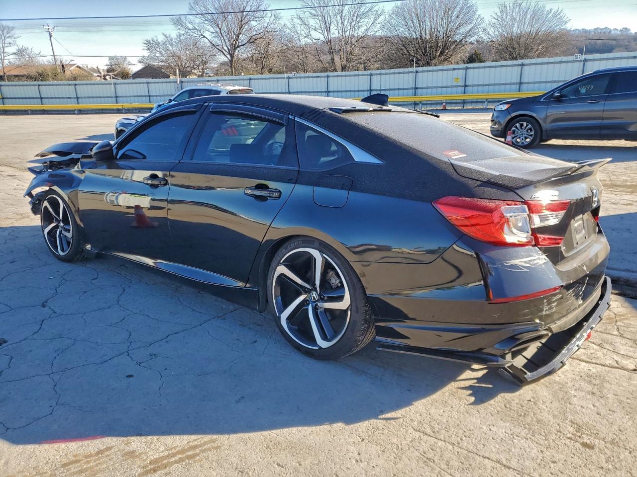 2018 Honda Accord Sport - Image 2