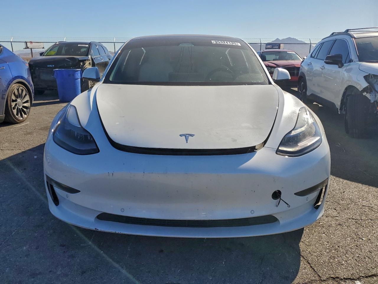 2021 Tesla Model 3 - Фото 5