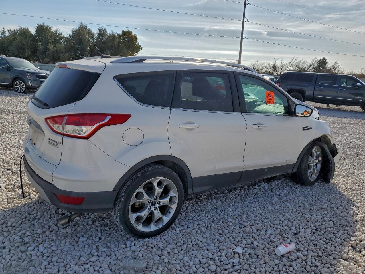 2014 Ford Escape Titanium - Image 3