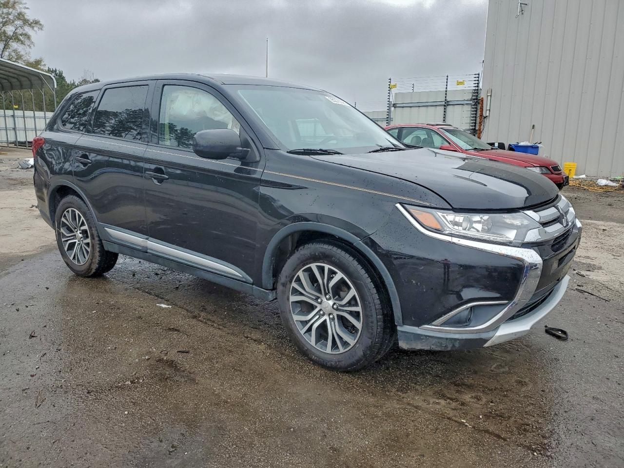2018 Mitsubishi Outlander Se - Фото 4