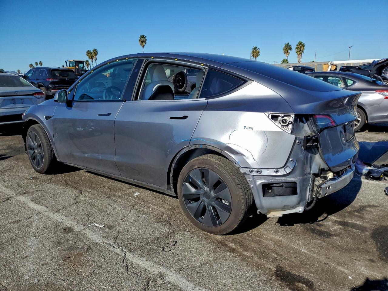 2025 Tesla Model Y - Image 2
