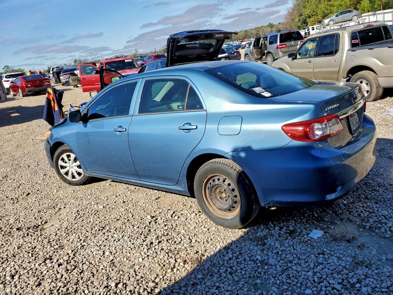 2013 Toyota Corolla Base - Image 2