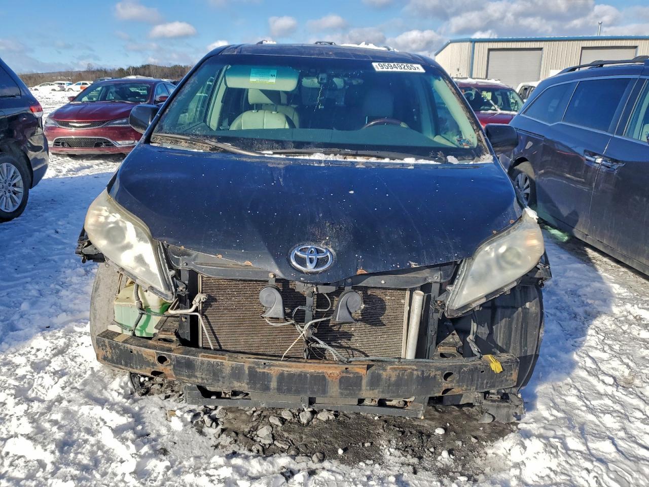 2012 Toyota Sienna Xle - Фото 5